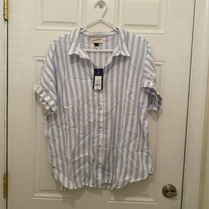 Universal Thread Button Down